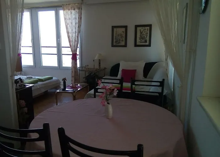 Teja Apartment